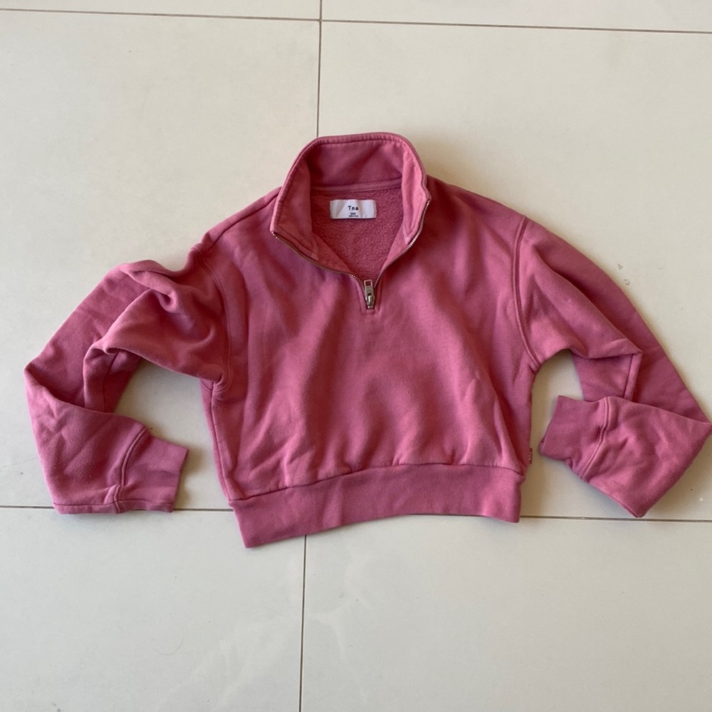 Aritzia cropped 1/4 zip sweatshirt